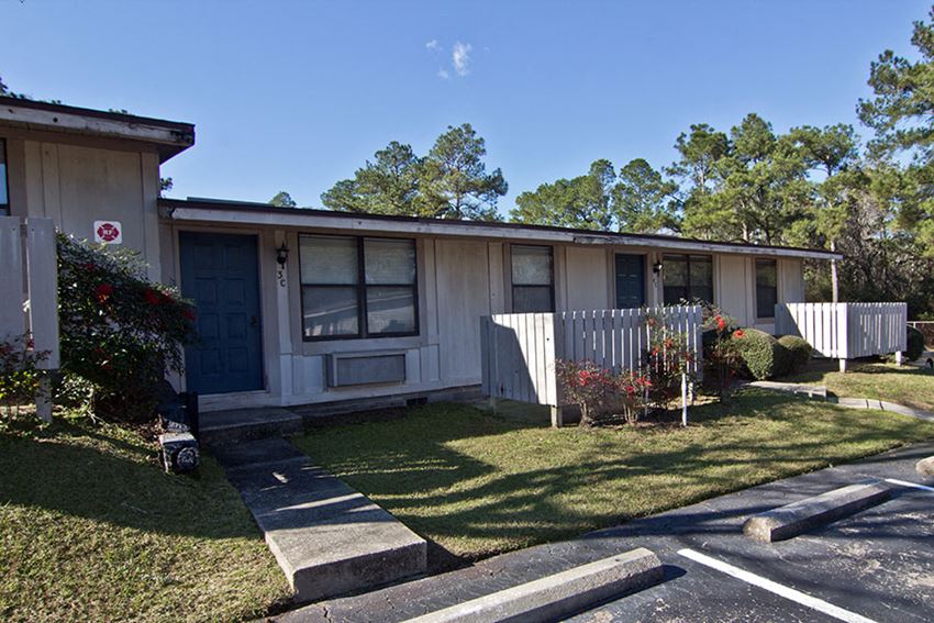 Berry Pines Apartments, 6290 Berryhill Road, Milton, FL - RENTCafé