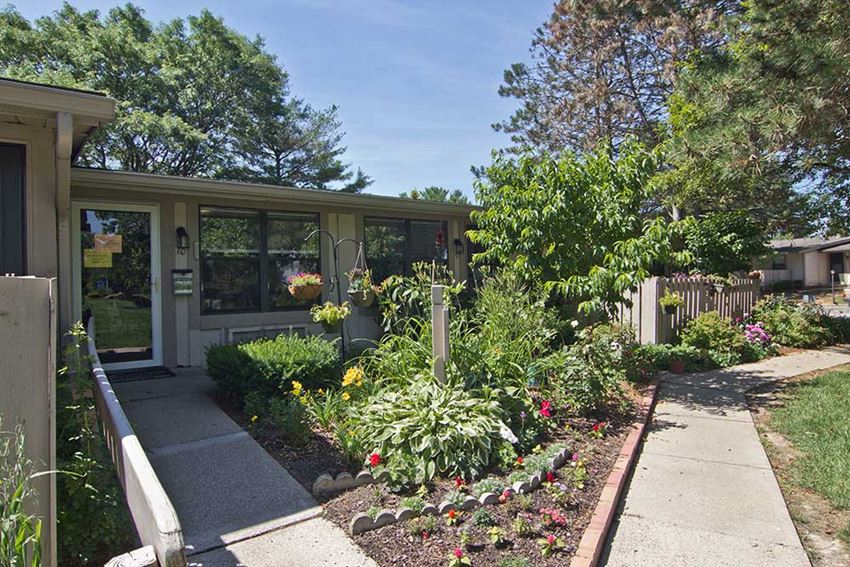 Willowood Apartments, 1056 Mindy Lane, Wooster, OH RENTCafé