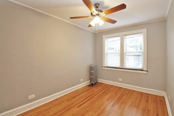 1530 N. Austin Blvd. 1-2 Beds Apartment for Rent - Photo Gallery 5