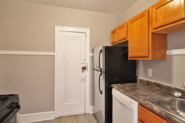 504 S. Cuyler Ave. Studio-1 Bed Apartment for Rent