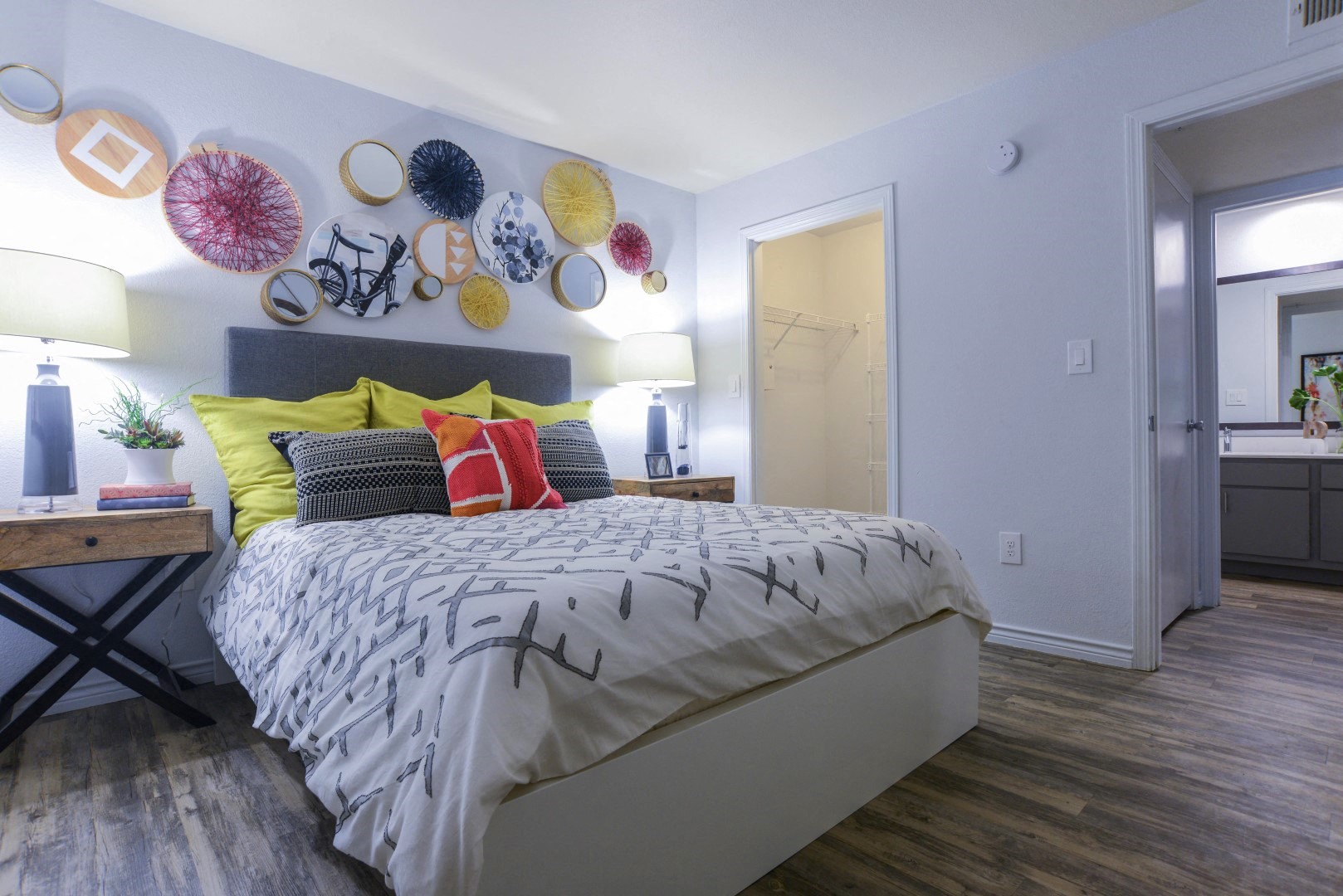 spacious bedroom in north austin apartments