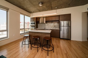 Apartments in San Francisco for Rent - Etta Kitchen - Photo Gallery 9