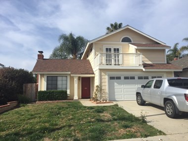 697 Topeka Ave. 3 Beds Apartment for Rent
