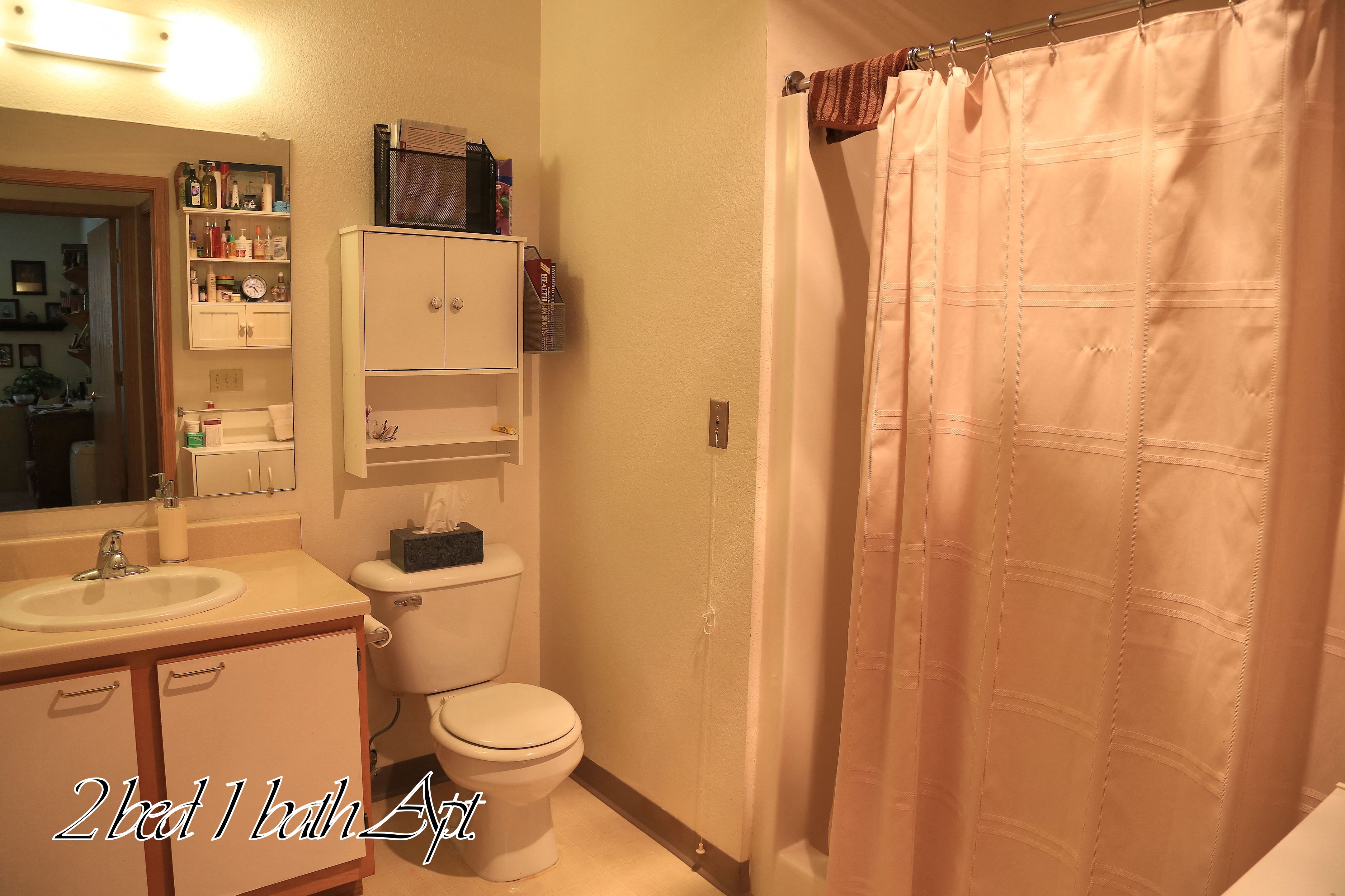 Colonial Woods Lansing, MI