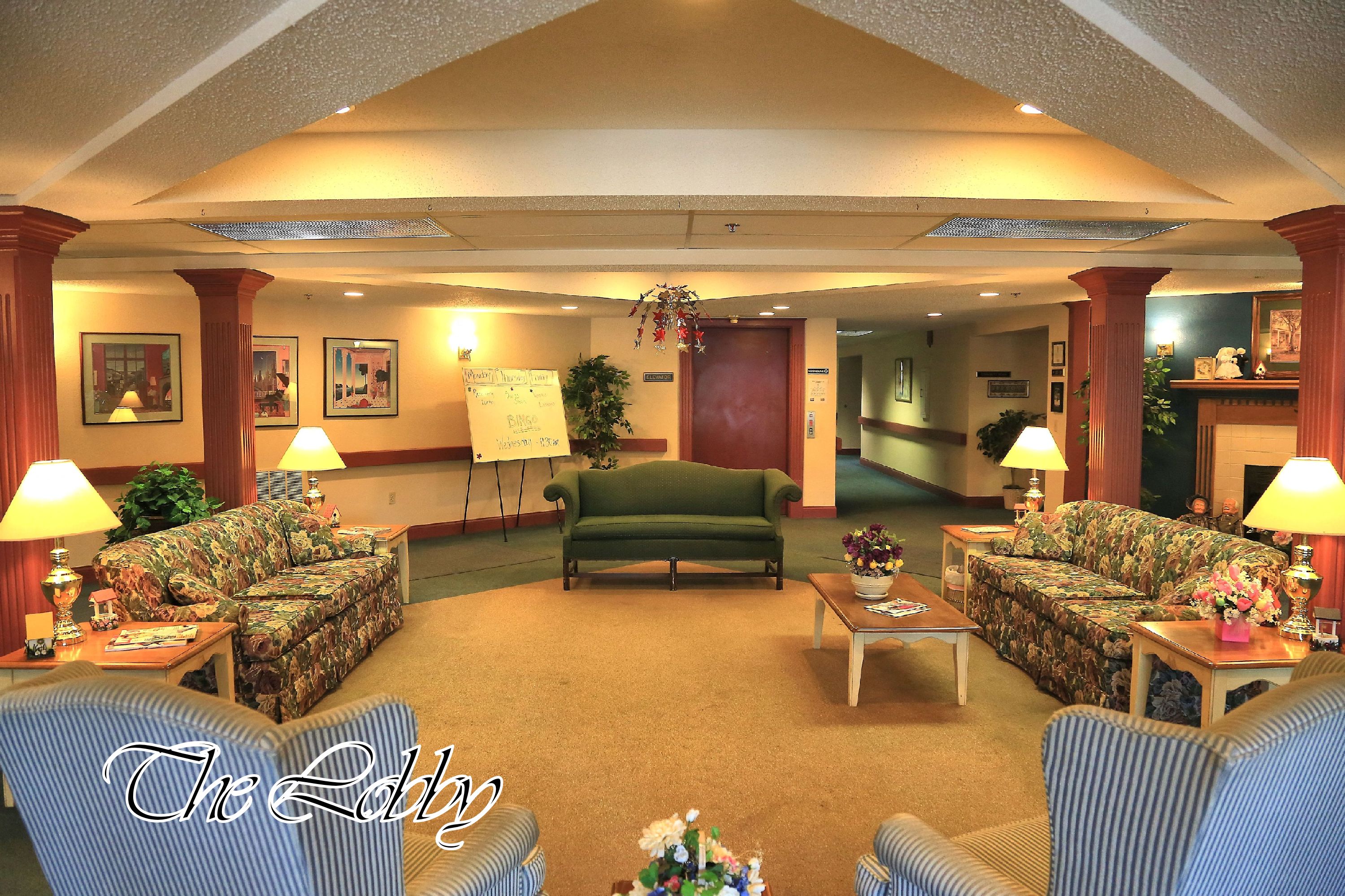 Colonial Woods Lansing, MI