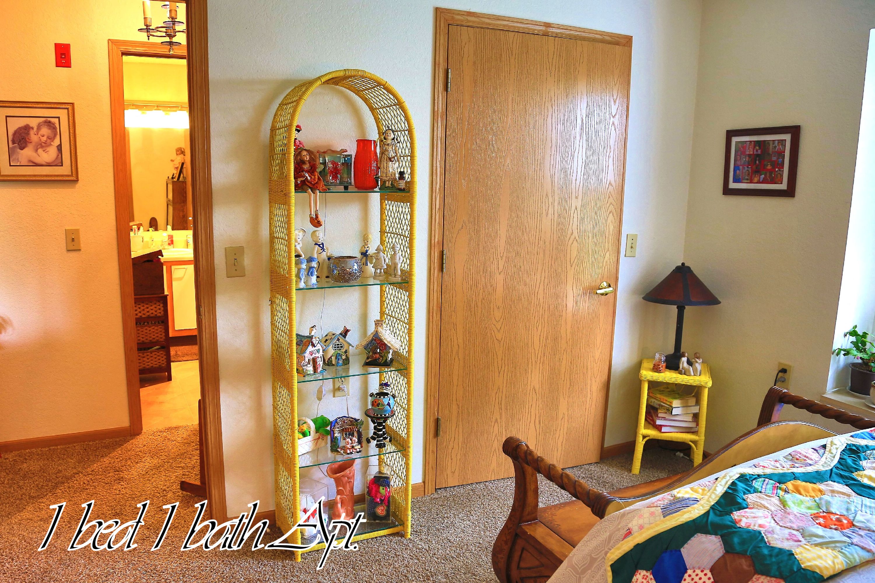 Colonial Woods Lansing, MI