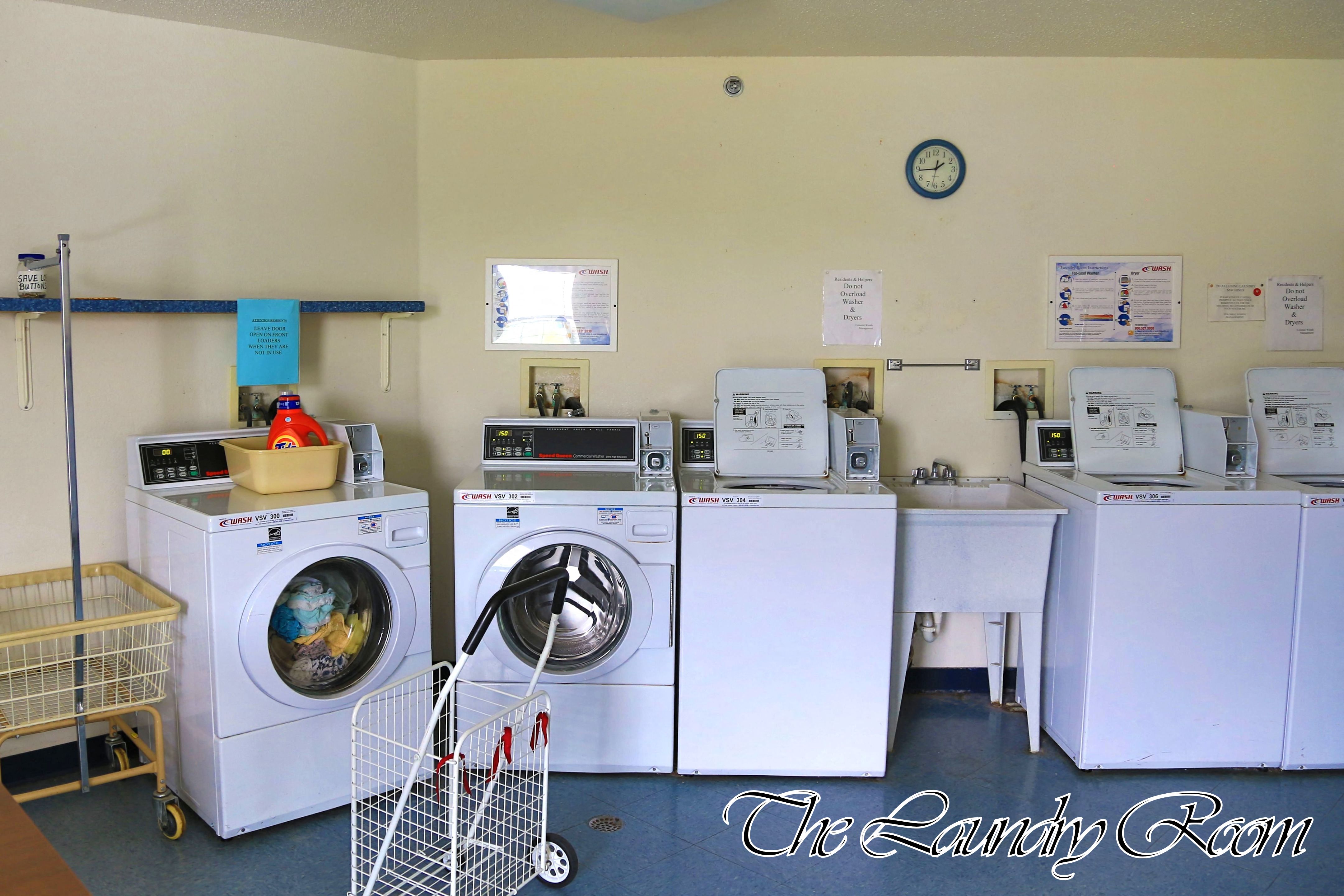 Colonial Woods Lansing, MI