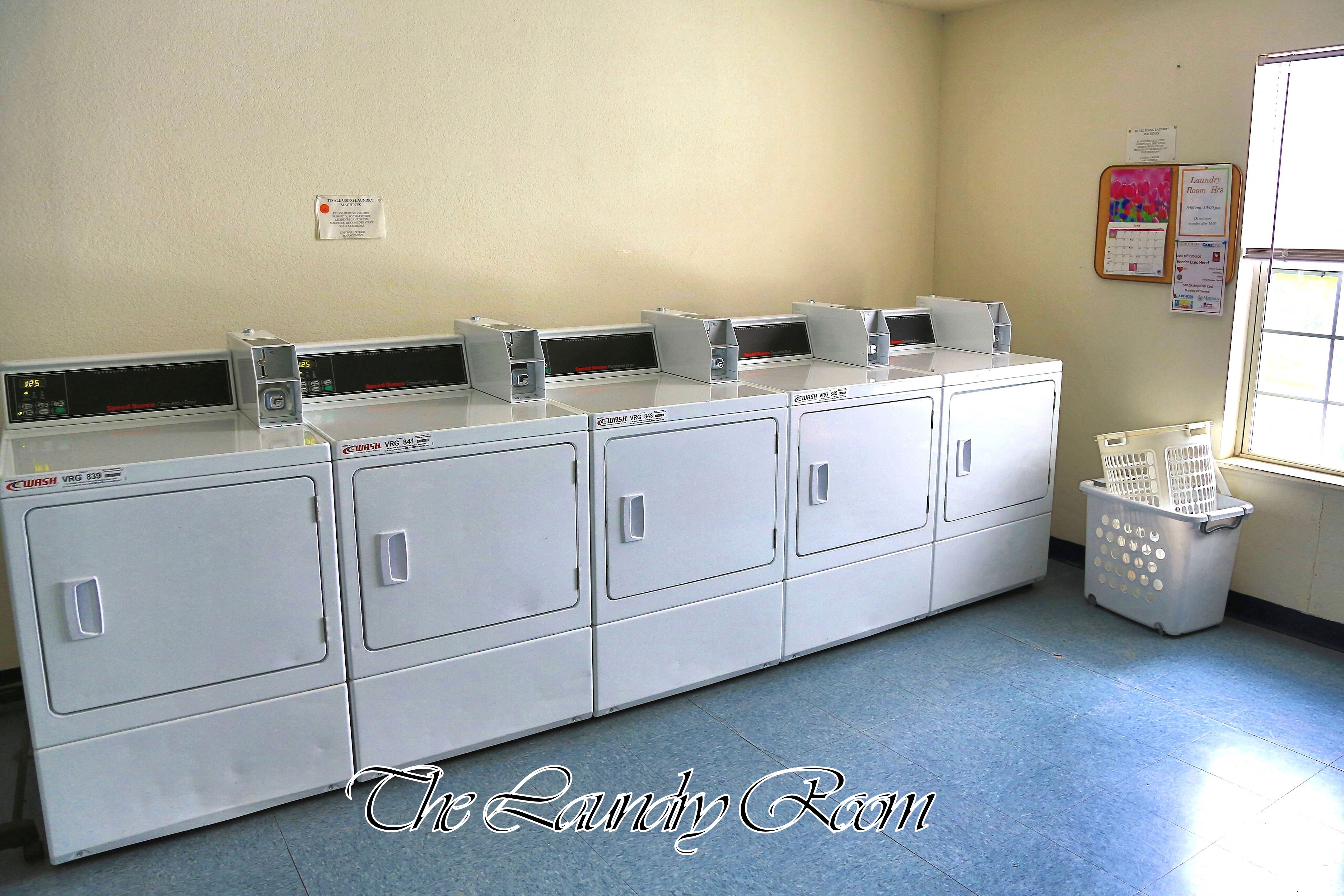 Colonial Woods Lansing, MI