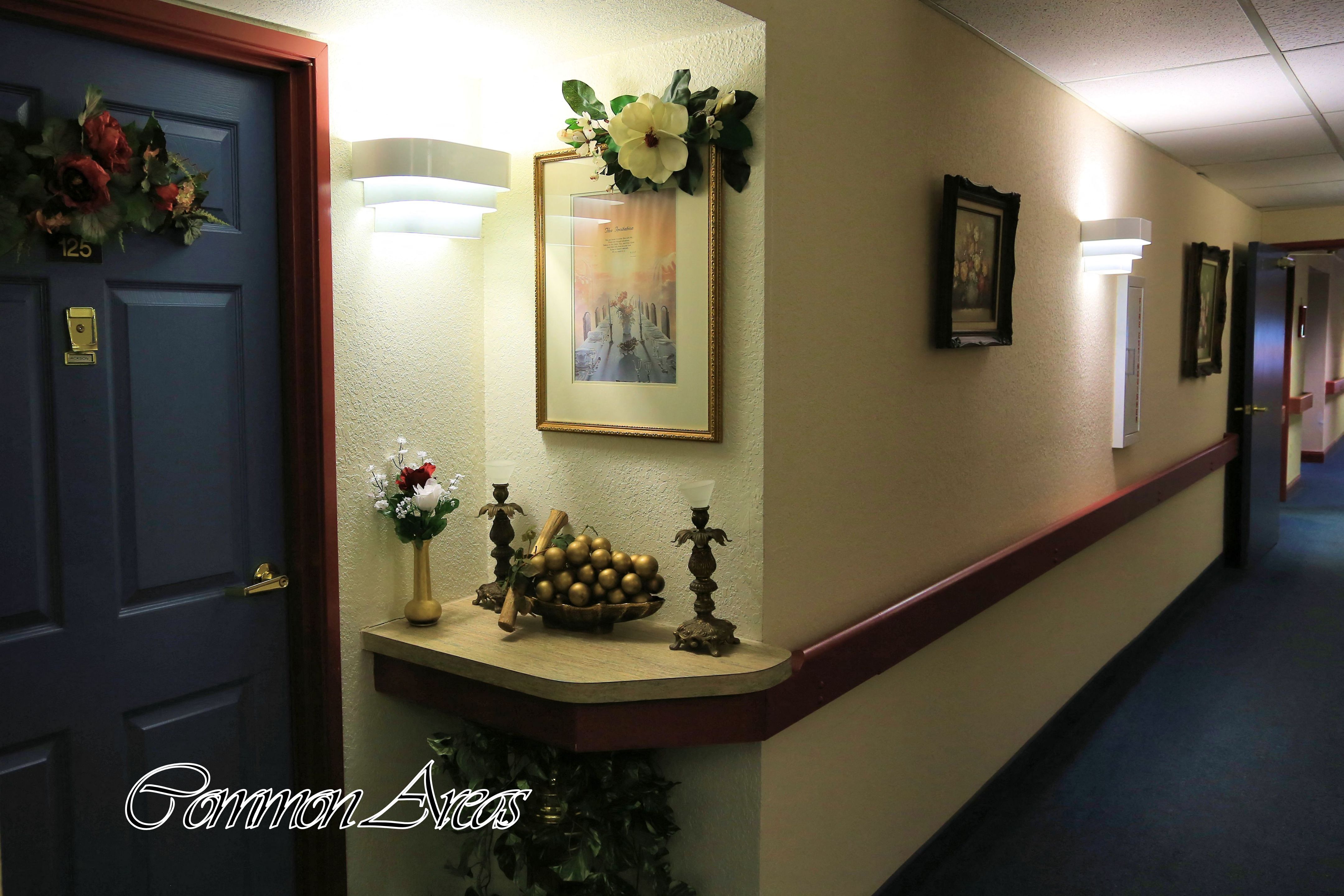 Colonial Woods Lansing, MI