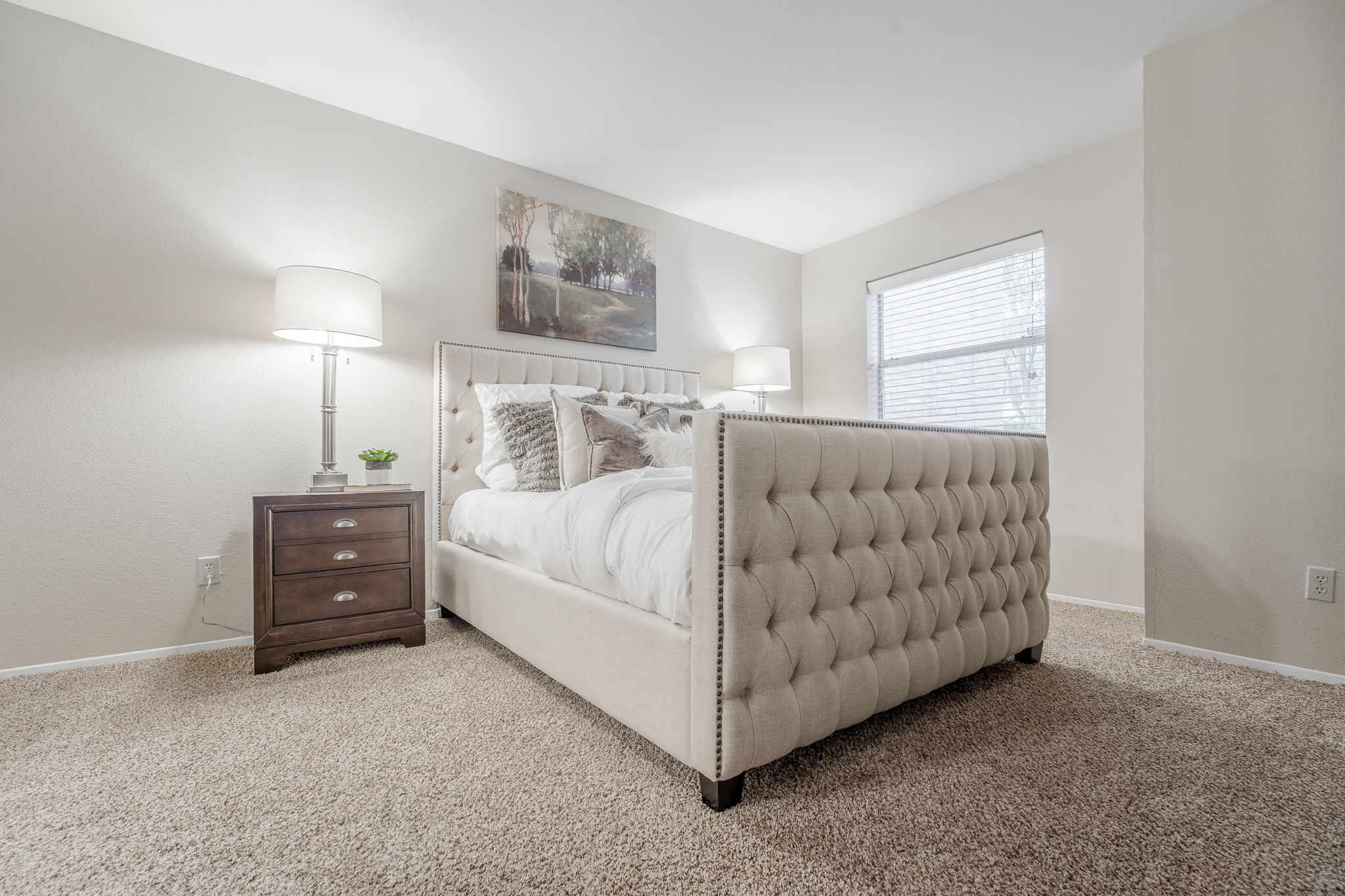 Gorgeous Bedroom  at Plaza DeVille, San Antonio