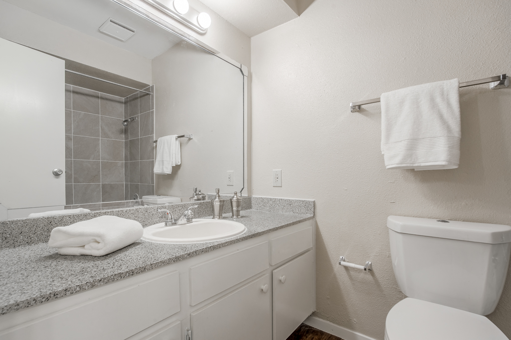Luxurious Bathroom  at Plaza DeVille, San Antonio, 78240