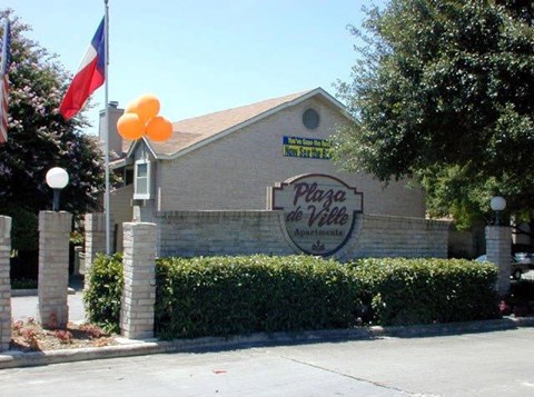 at Plaza DeVille, San Antonio, TX, 78240