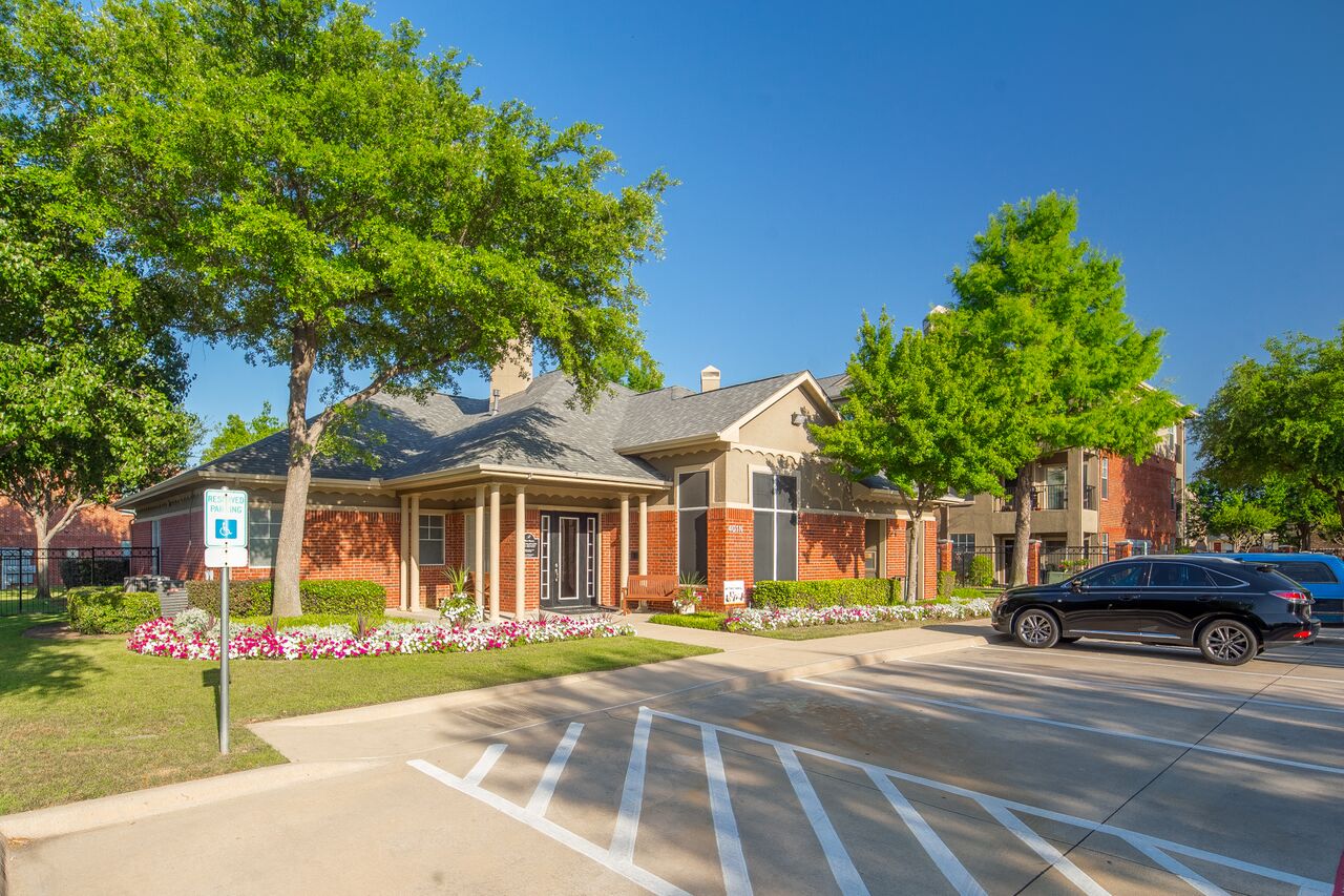 Reserved Parking at The Remington, Texas, 75067