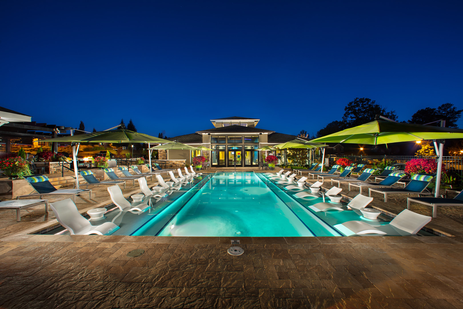 Reserve At Summit Crossing is a similar property to Flats At Westshore located in Cumming