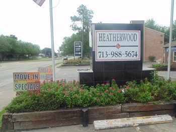 Rent Cheap Apartments in Houston, TX: from $480 – RENTCafé