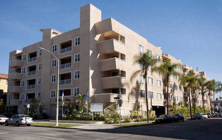 Wilshire St Andrews Towers Apartments In Los Angeles Ca