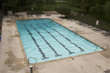 3707 Greenleaf Circle 1-3 Beds Apartment for Rent - Photo Gallery 4
