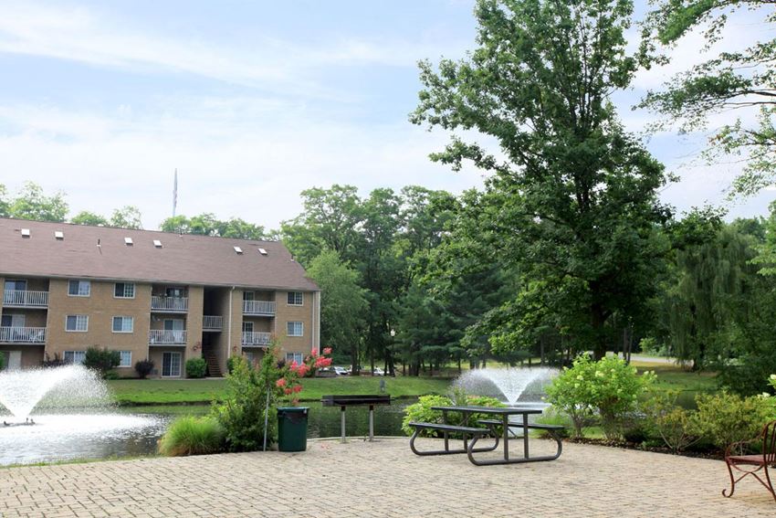 2565 South Road Studio-3 Beds Apartment for Rent - Photo Gallery