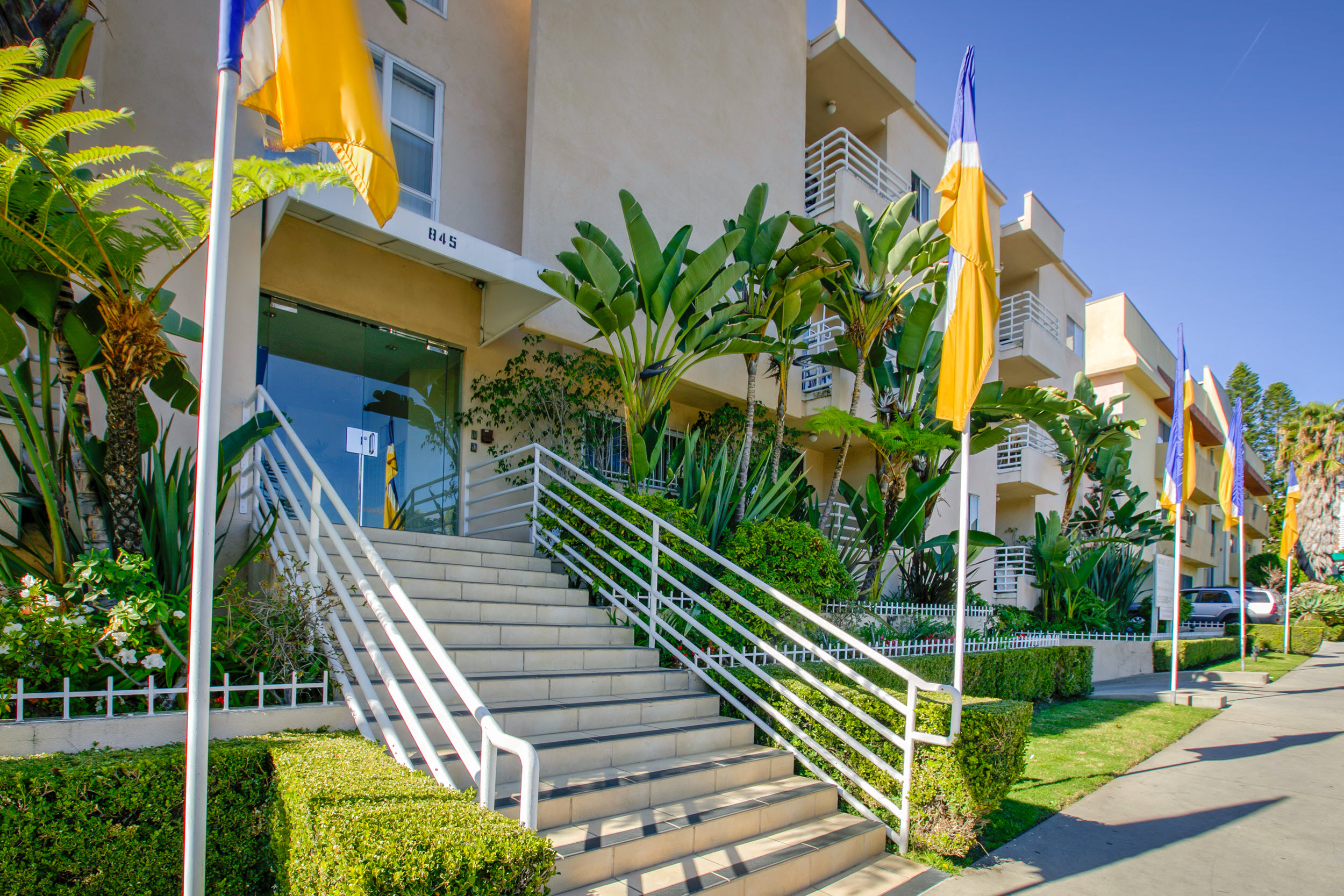 Wilshire Manhattan Towers