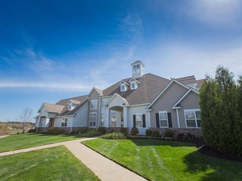 2400 Steeplechase Boulevard 1-3 Beds Apartment for Rent - Photo Gallery 3