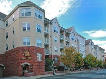 500 Bedford Street 1-2 Beds Apartment for Rent - Photo Gallery 2