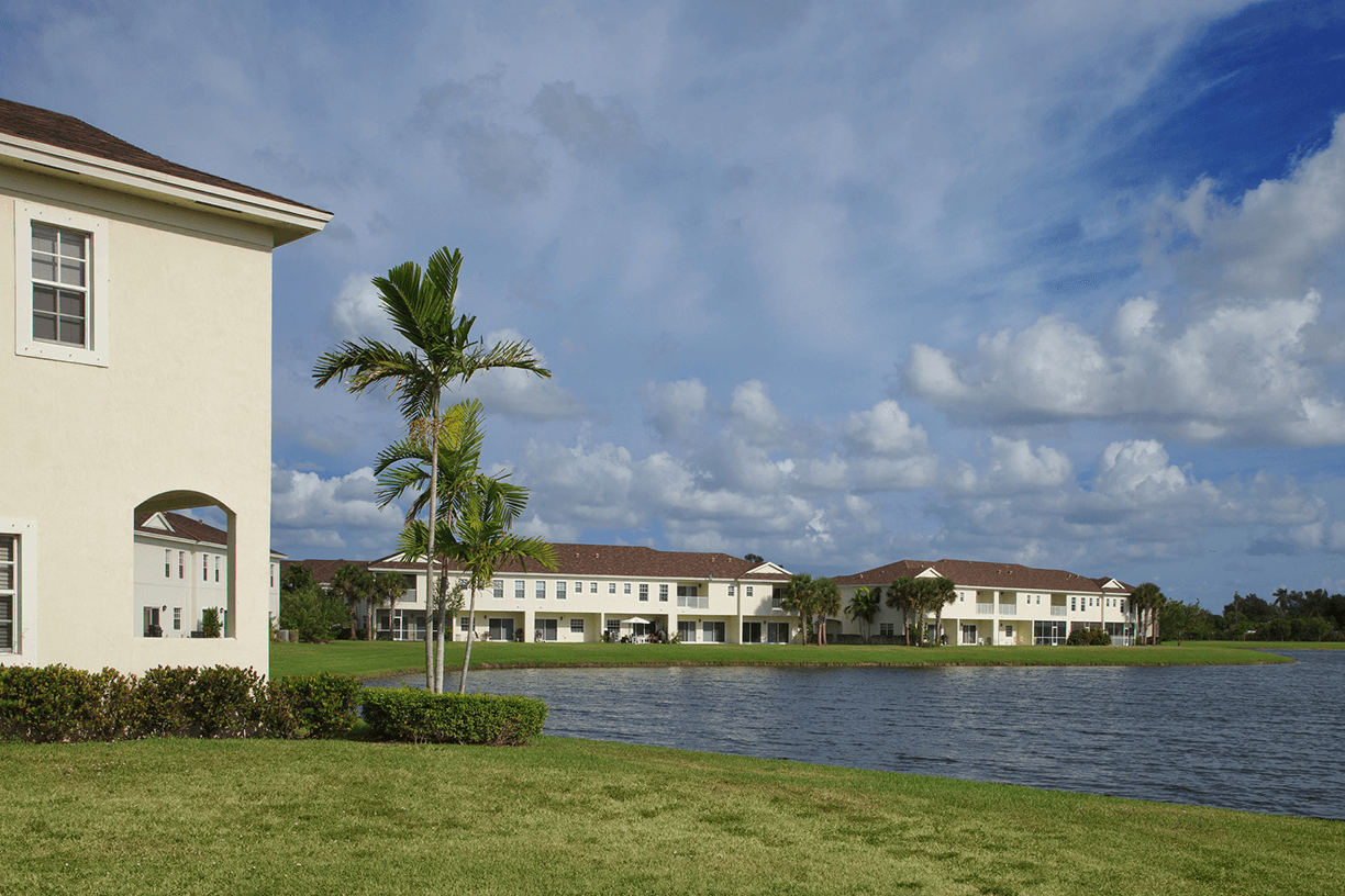 Emerald Lake Apartments, 4495 Emerald Vista, Suite 1, Palm Springs, FL