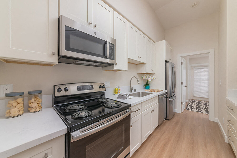 Apartments in Santa Cruz- The Breakers Kitchen