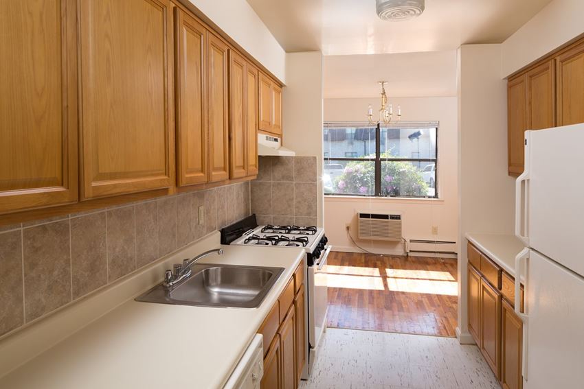 208 White Birch Road 1-2 Beds Apartment for Rent - Photo Gallery