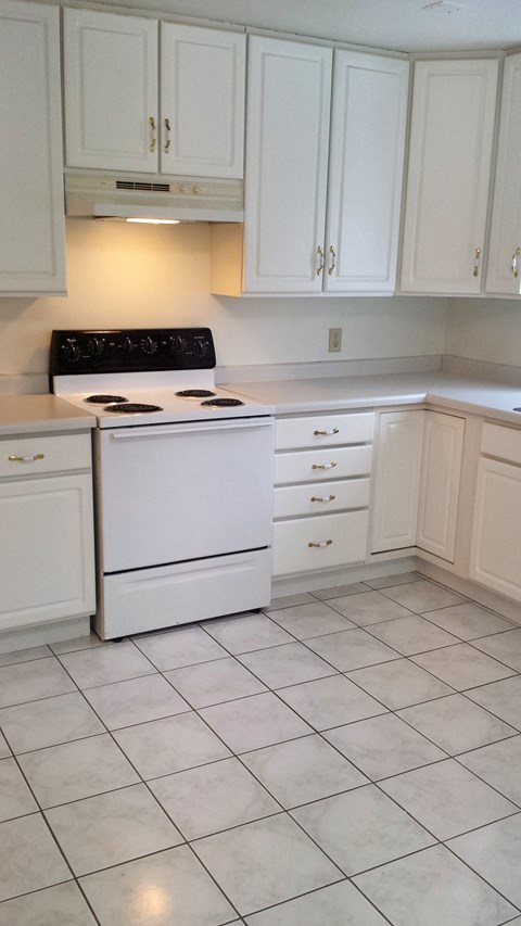 Como Lake Estates kitchen, St. Paul, Minnesota