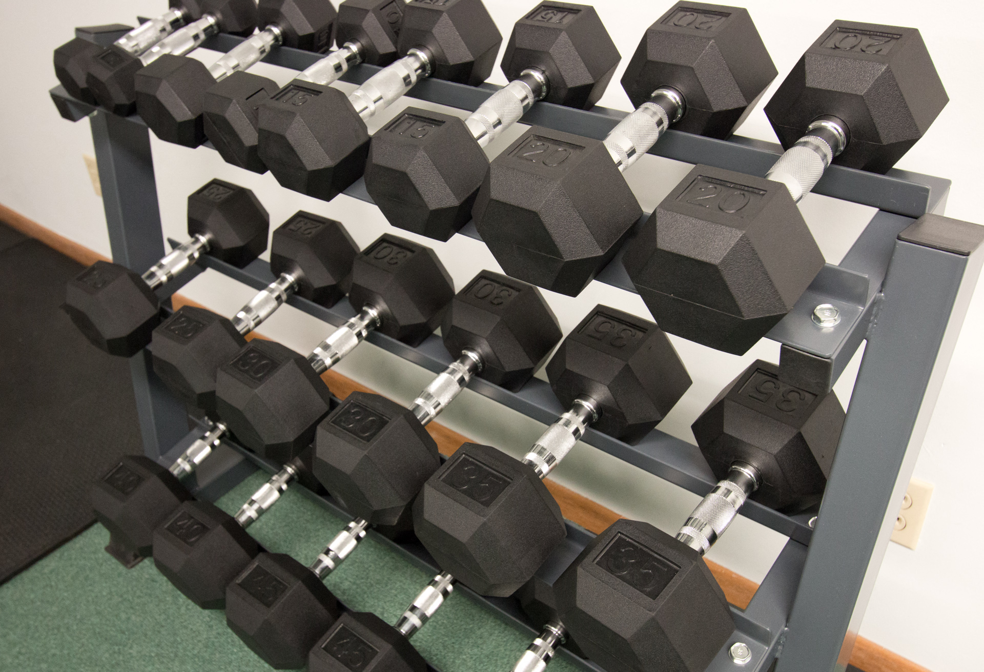 River Ridge Apartments fitness room