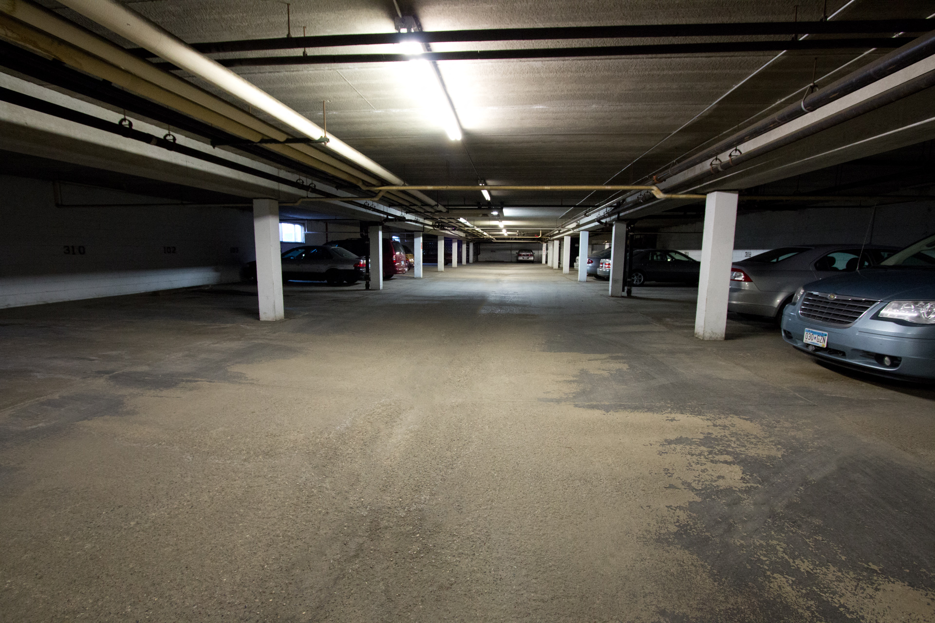 River Ridge Apartments garage