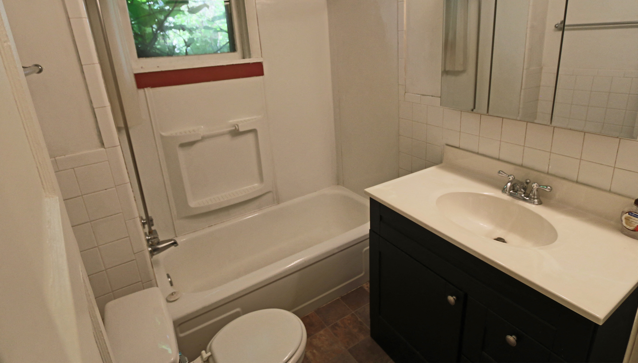 Grand & Dale Apartments 2 bathroom