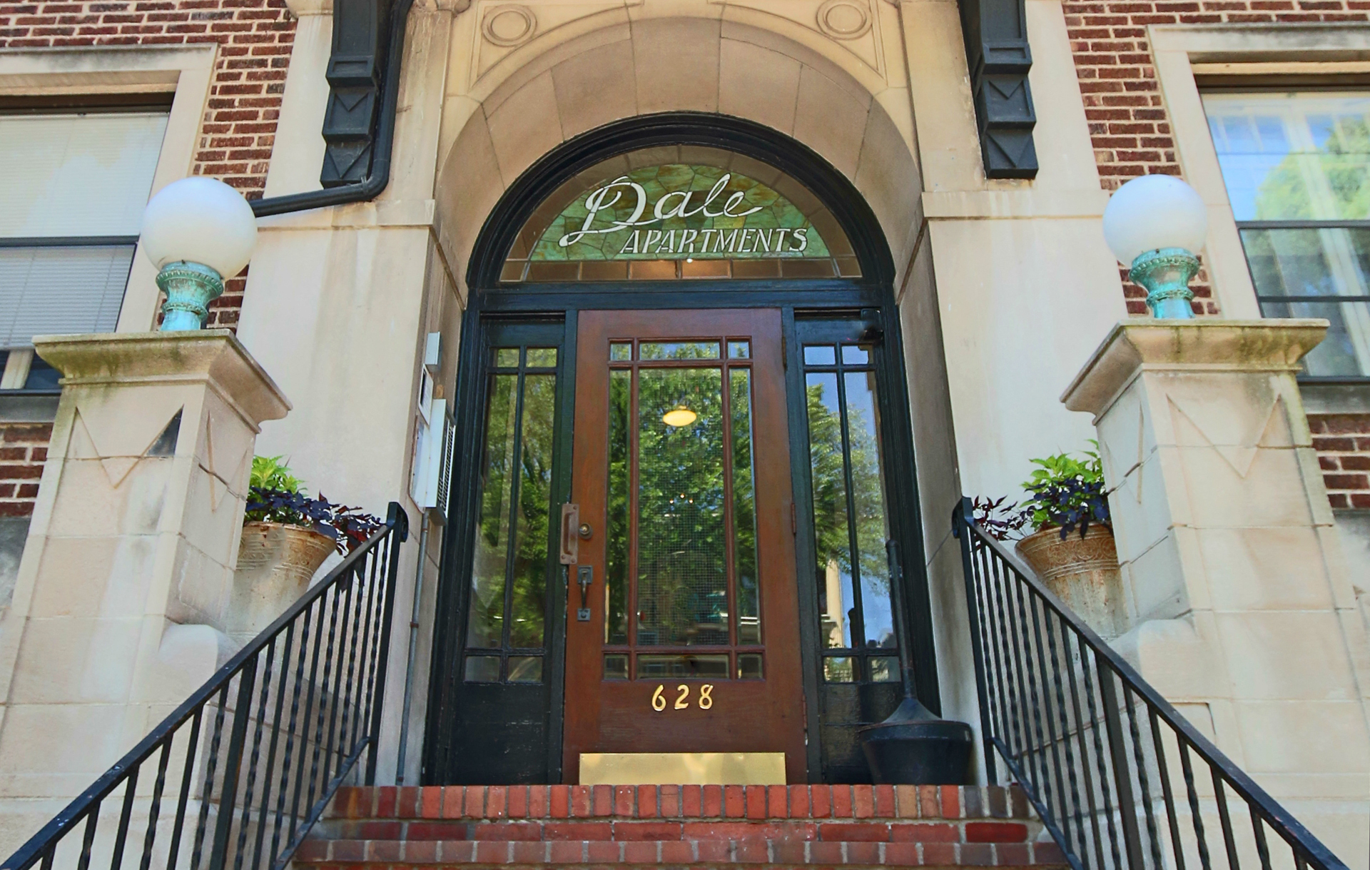 Grand & Dale Apartments exterior