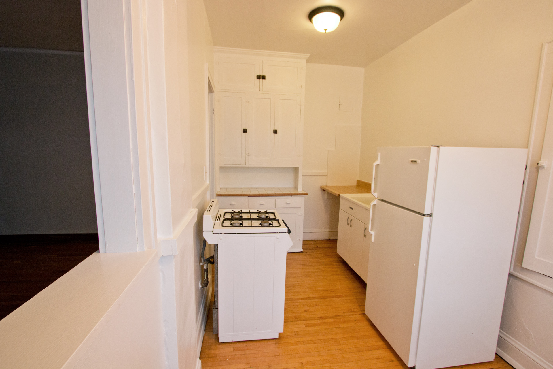 Grand & Dale Apartments studio