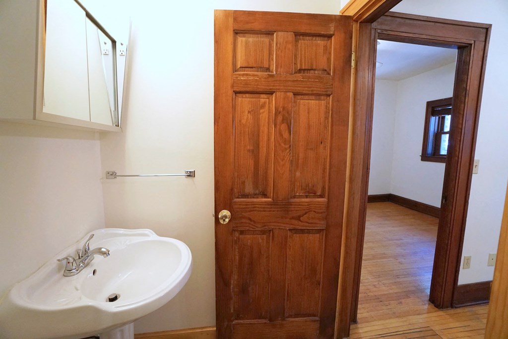 225 Place Apartments Interior