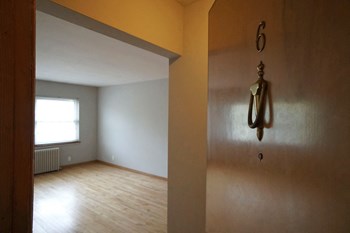 Highland Lane Highland Lane - Photo Gallery 5