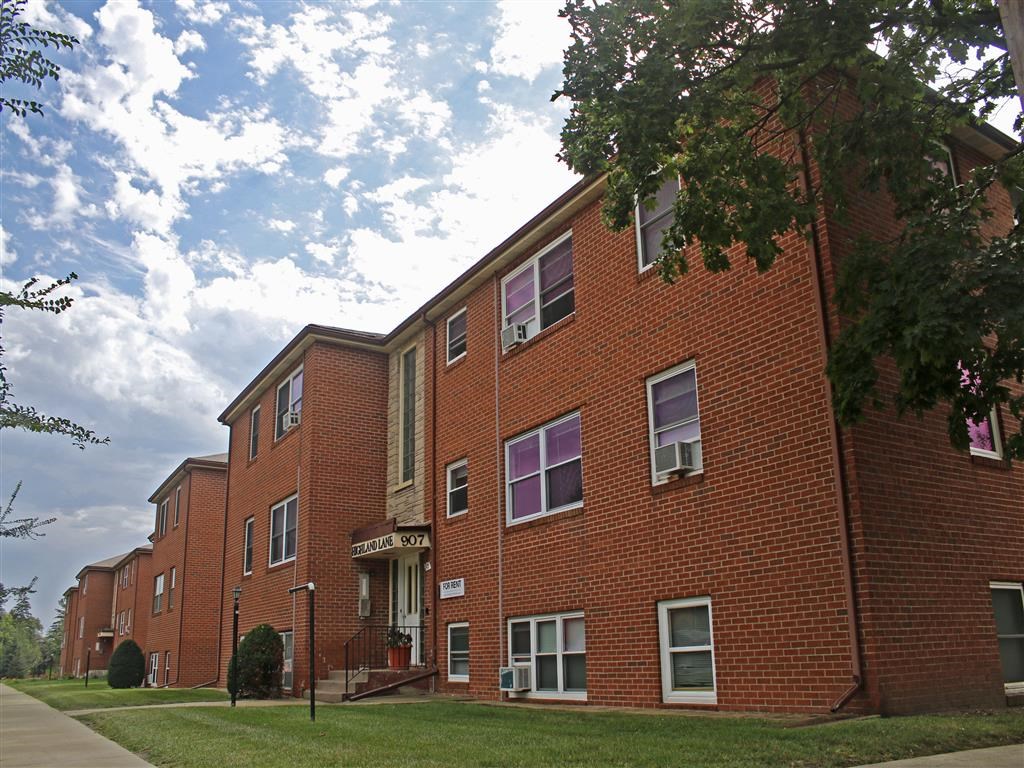 Highland Lane Apartments, 907 Saint Paul Ave., St. Paul, MN RentCafe