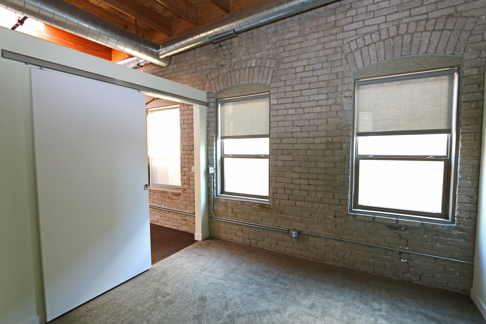 La Pompadour Apartments in Minneapolis