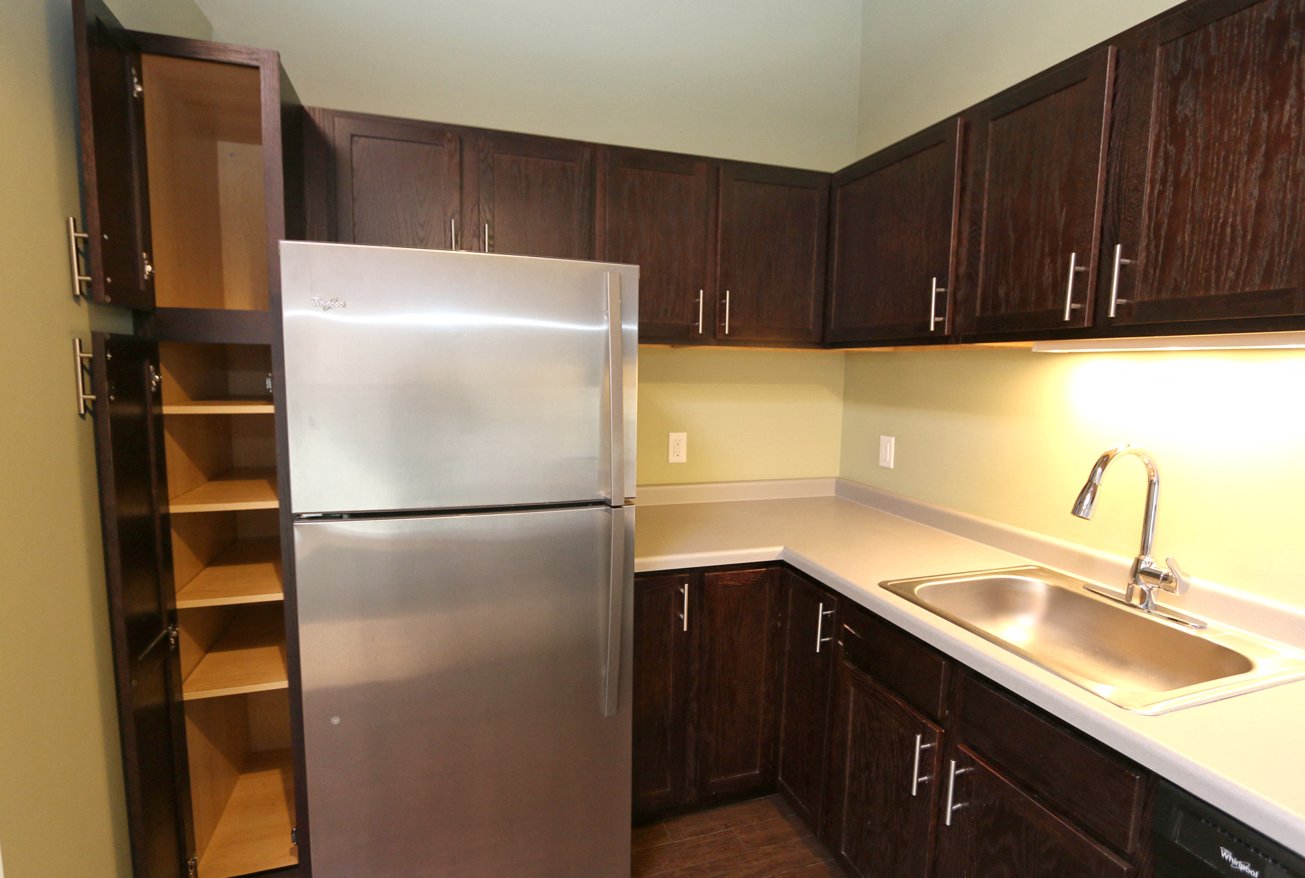 La Pompadour Apartments in Minneapolis