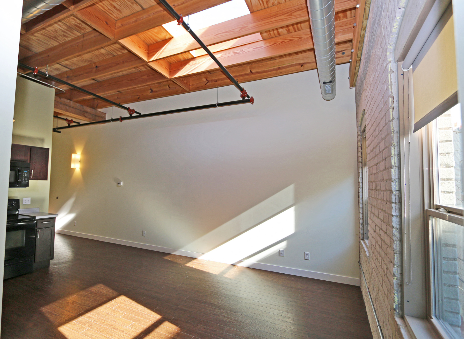 La Pompadour Apartments in Minneapolis