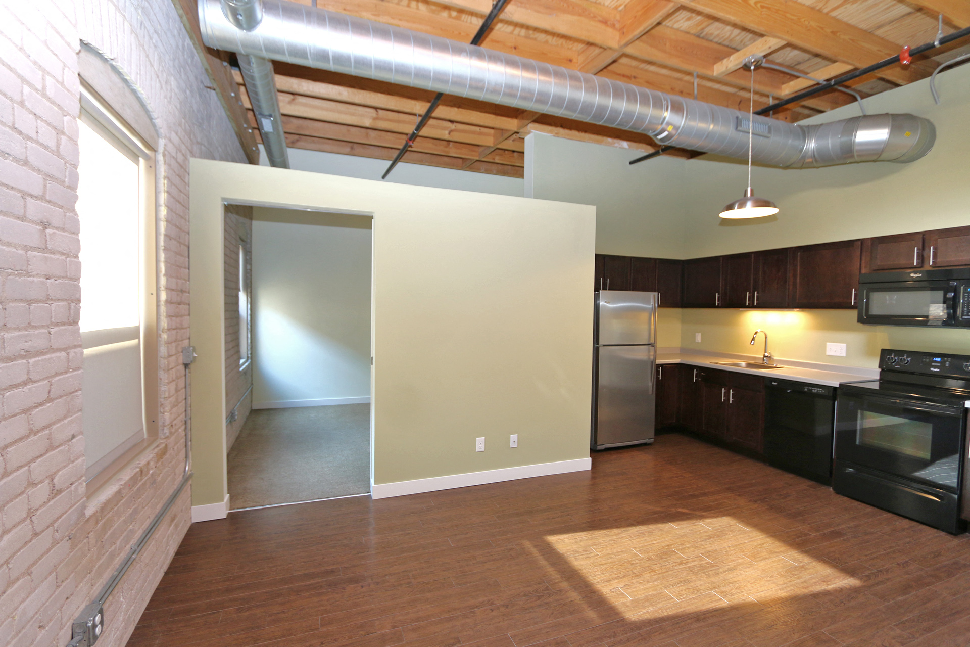 La Pompadour Apartments in Minneapolis