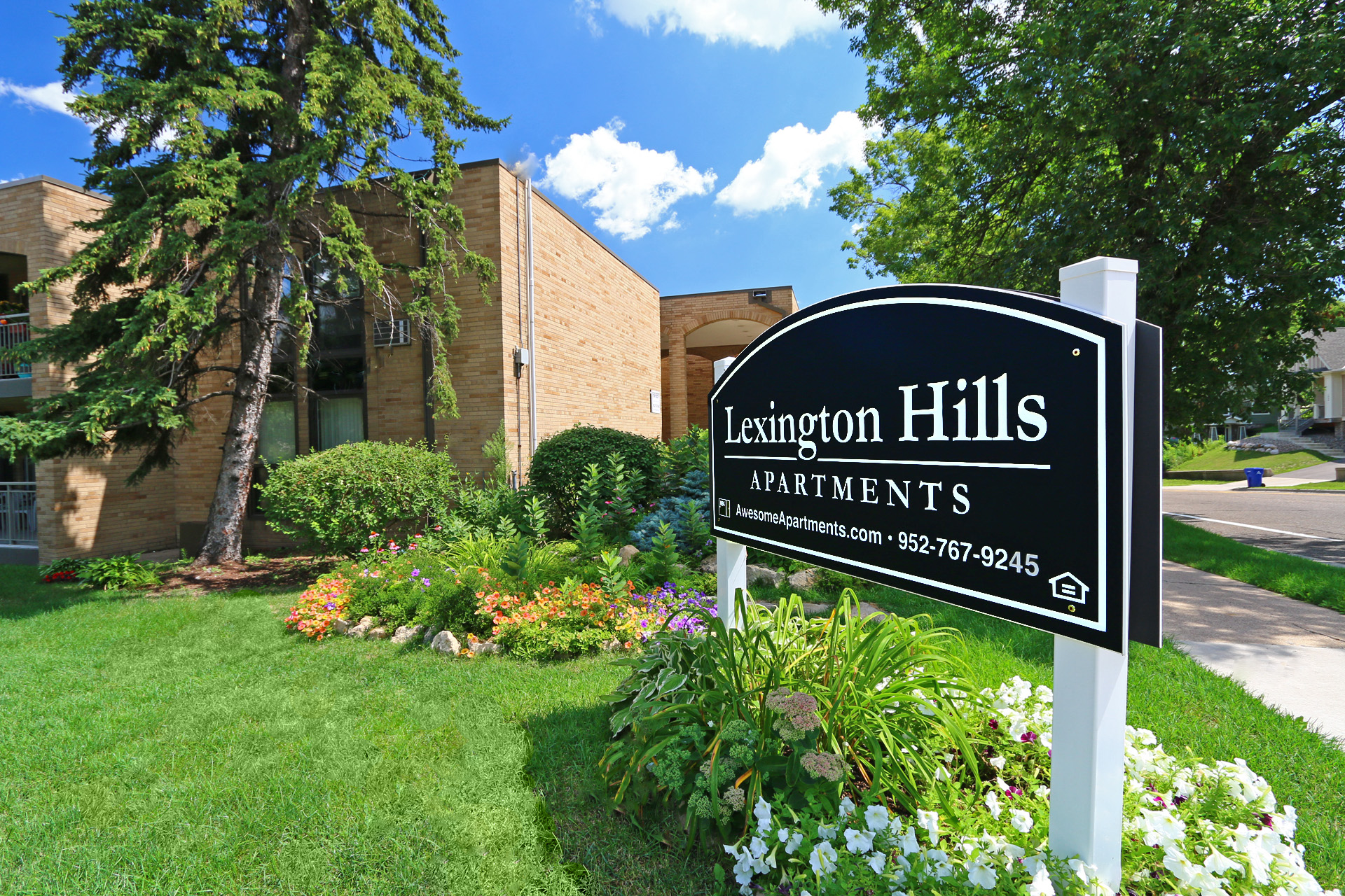 Lexington Hills exterior
