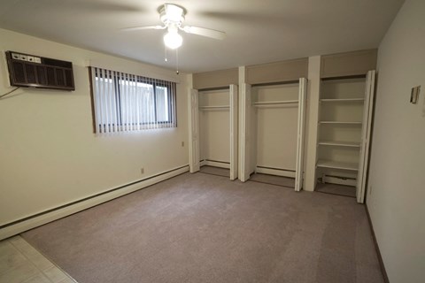 Minnehaha Apartments studio, Minneapolis, Minnesota