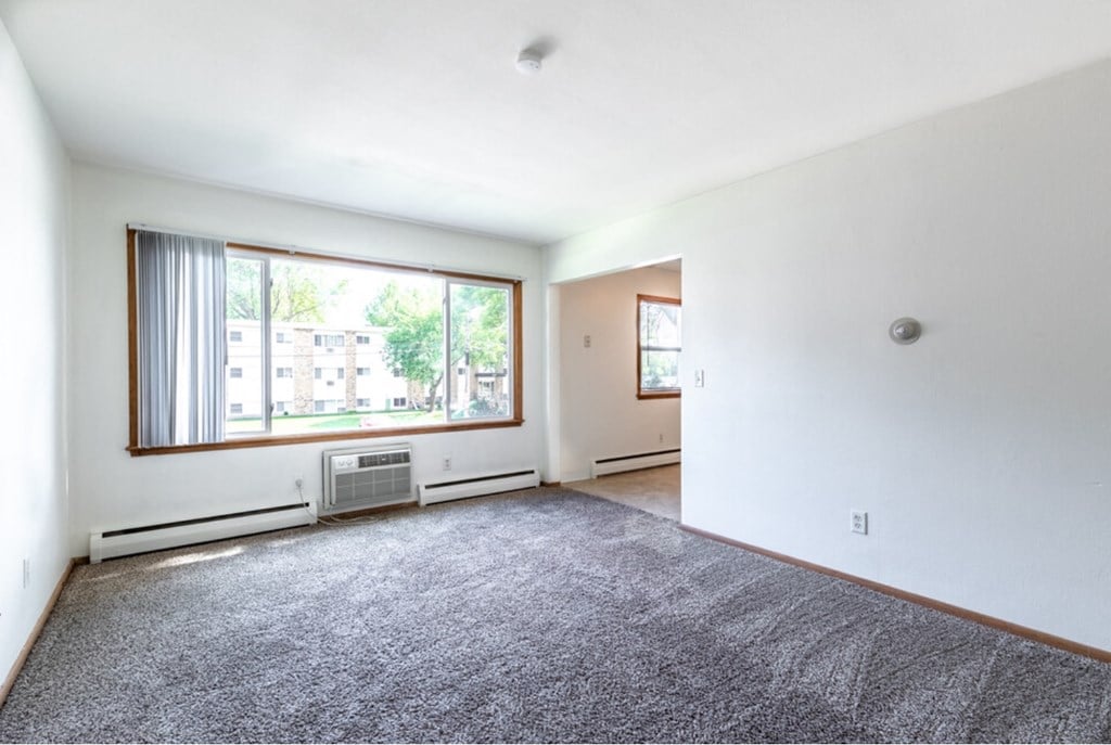 Northgate Crossing Apartments  Living Room, St. Paul, Minnesota
