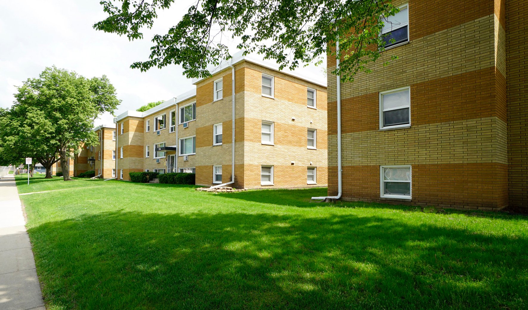 Parkside Apartments | Apartments in N. St. Paul, MN