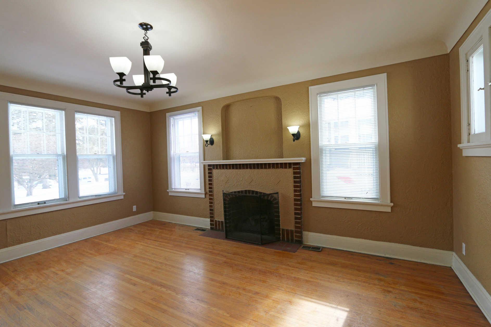 929 Summit Mansion, St Paul