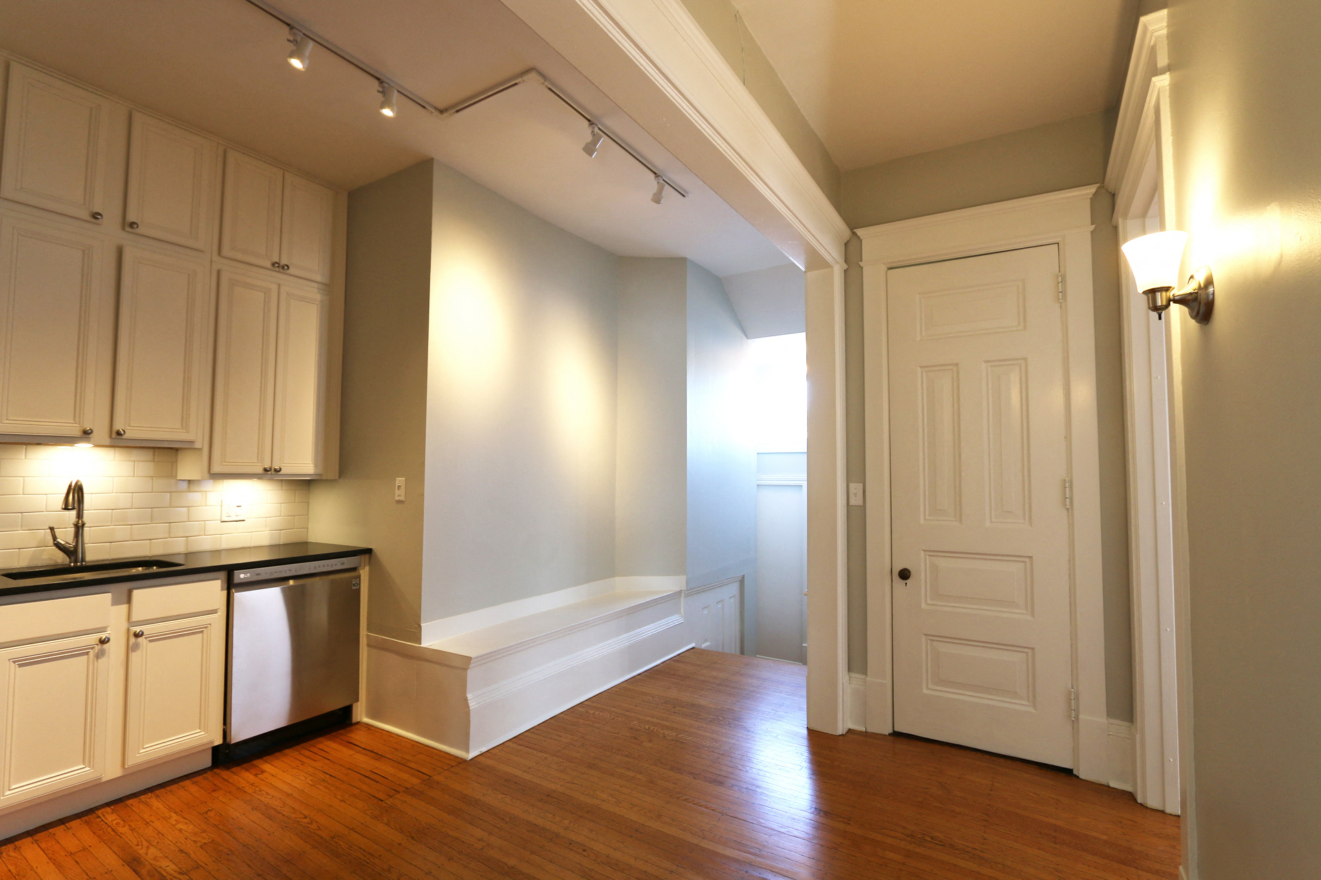 Summit Apartments in St. Paul