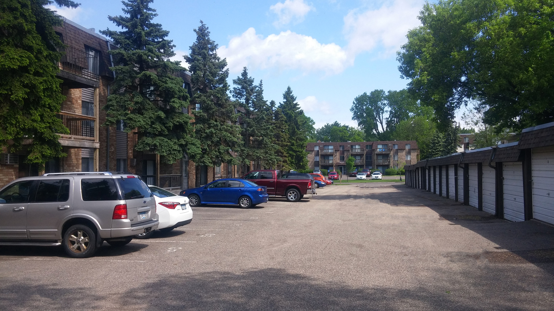 Van Dyke Apartments exterior