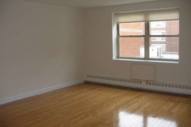 121-125 East 110Th Street 1 Bed Apartment for Rent - Photo Gallery 1