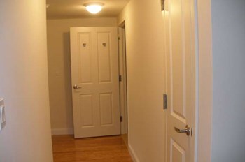 121-125 East 110th Street 1-2 Beds Apartment for Rent - Photo Gallery 2